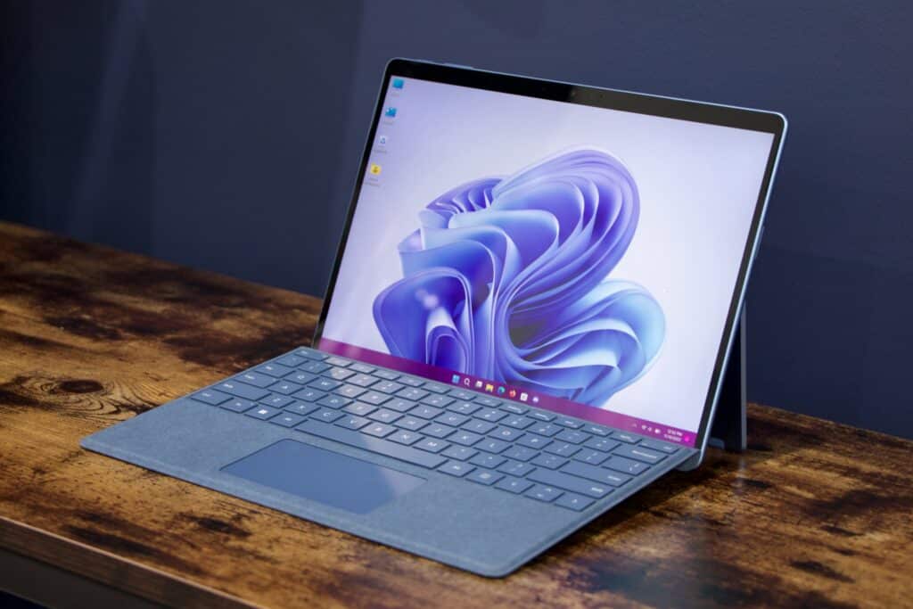 Microsoft Surface Book Pro 9